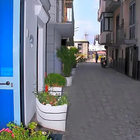 Alojamento de Acomodação e Pequeno-almoço Darsena Pozzuoli