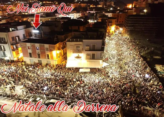 לינה וארוחת בוקר Darsena 4*