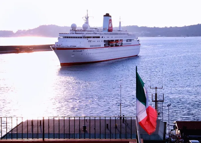 Darsena Oda ve Kahvaltı Pozzuoli